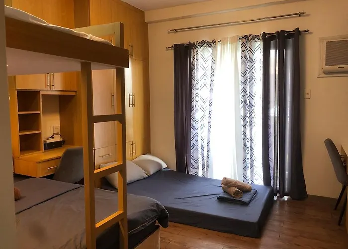 3 Mins From Airport Pool Access Wi-fi Tv Gym *
