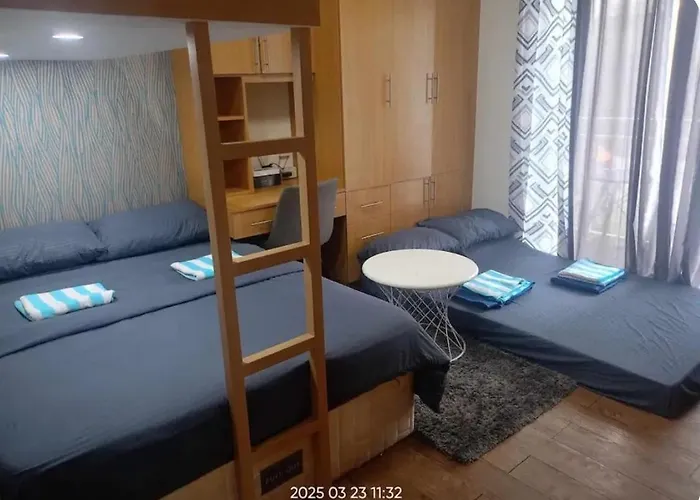 3 Mins From Airport Pool Access Wi-fi Tv Gym Apartment